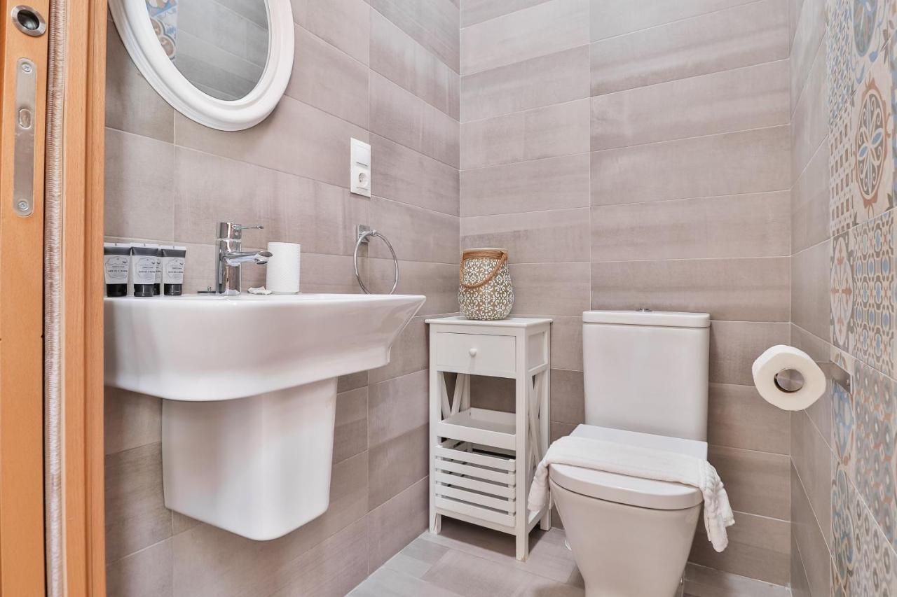 Flat 2 Bedrooms In The City Center Malaga Exterior photo