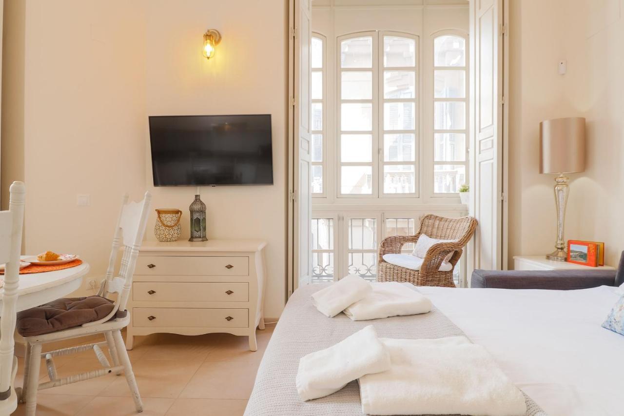 Flat 2 Bedrooms In The City Center Malaga Exterior photo