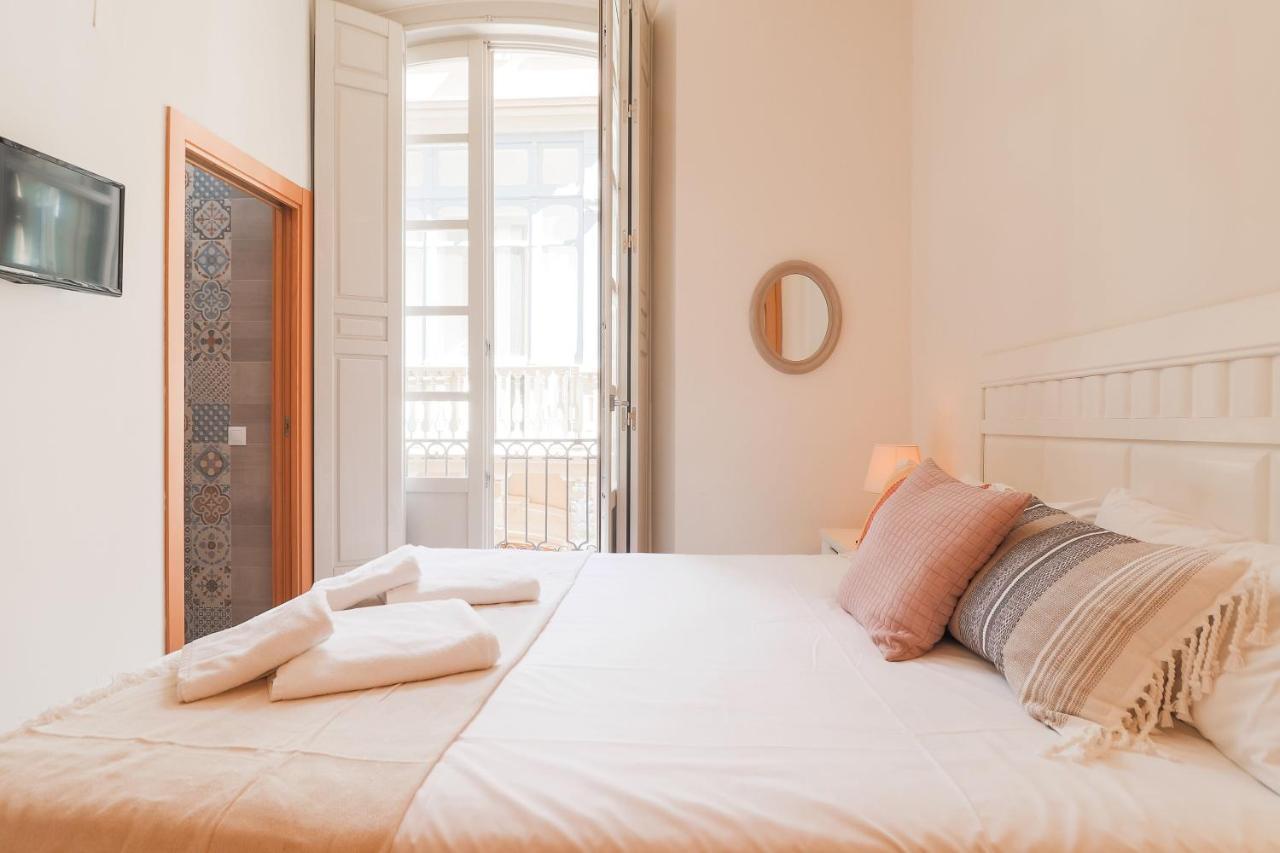 Flat 2 Bedrooms In The City Center Malaga Exterior photo